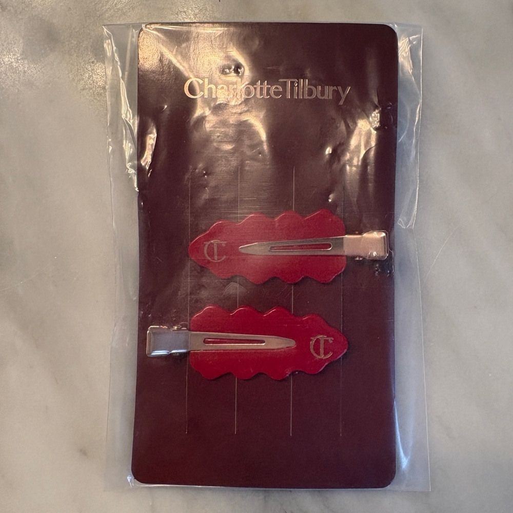 NWT🤍Charlotte Tilbury🤍 hair clips